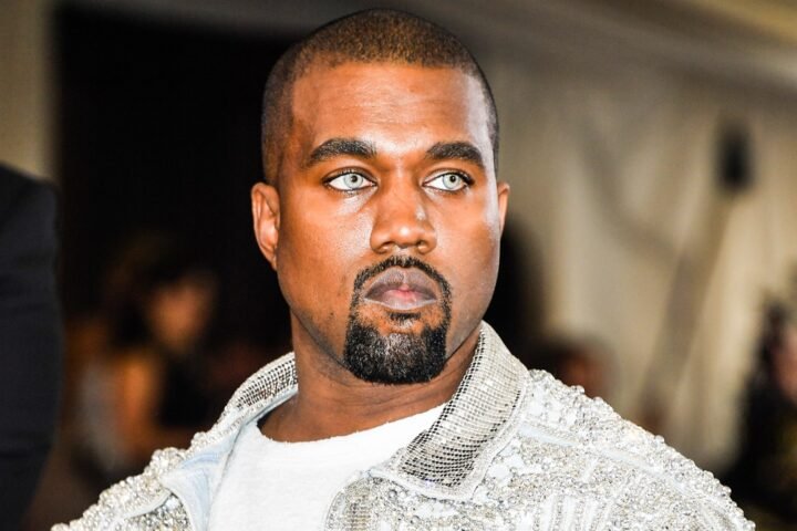 Kanye West believes he's an alien.
