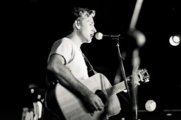 Matt Koelsch performing live