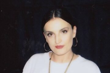 Sophie Faith press photo