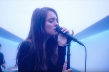 Charlotte Lawrence vevo performance
