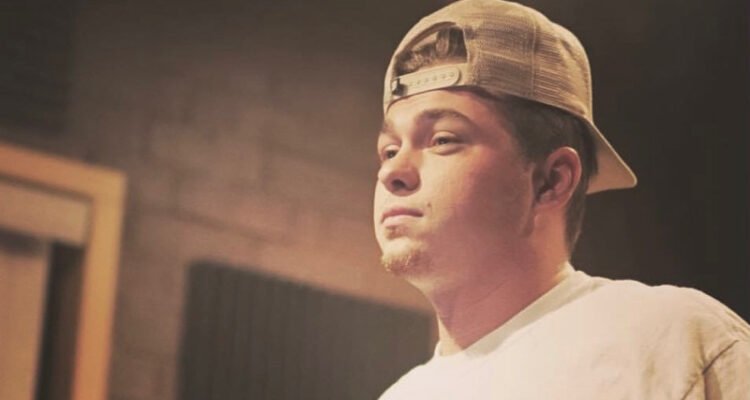 Ethan Taylor press photo