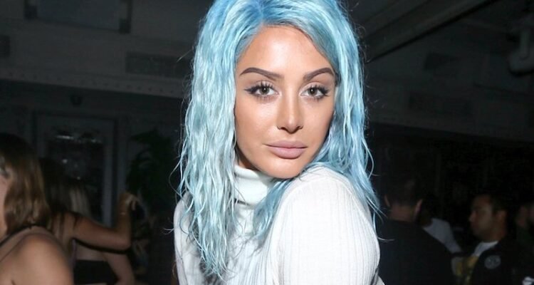 Moxie Raia press photo