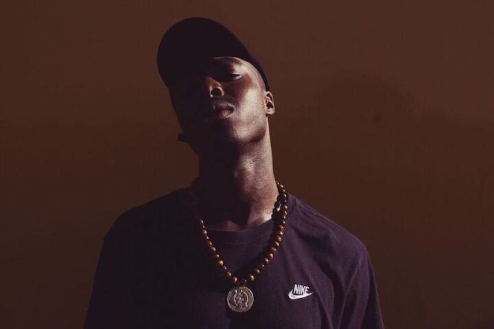 Serious Klein press photo