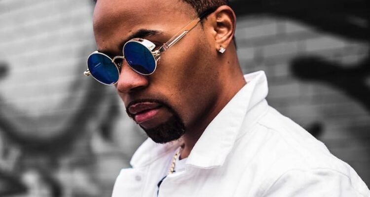 Devvon Terrell press photo