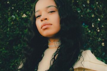 Ella Mai press photo