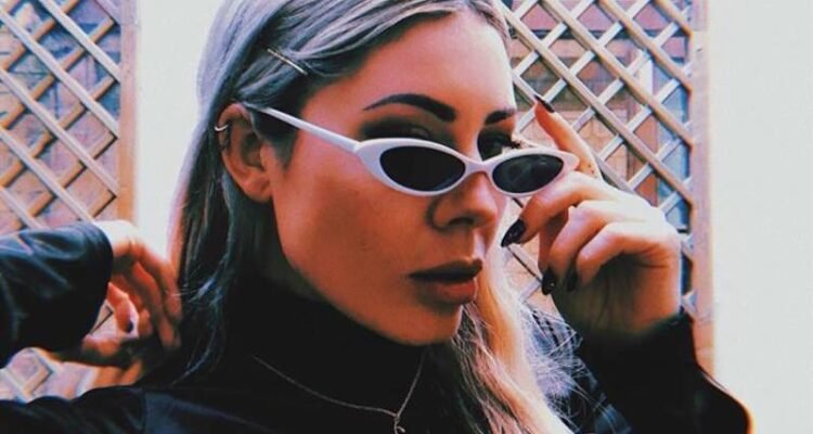 Empara Mi press photo