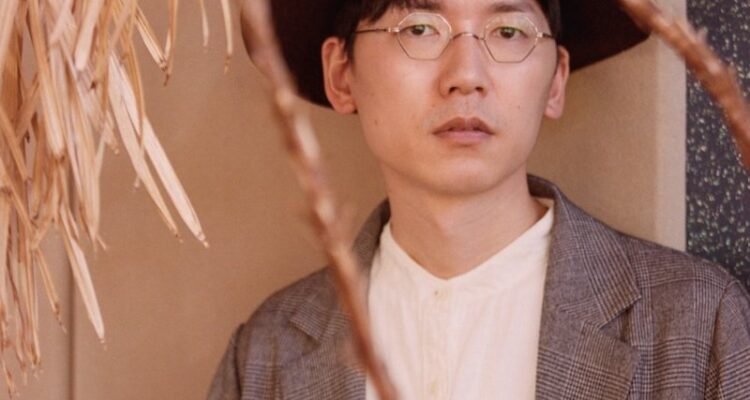 Kan Sano press photo