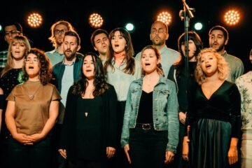 The Silver Lake Chorus press photo on stage
