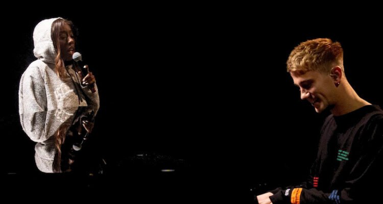 SG Lewis performs his Kamille single live