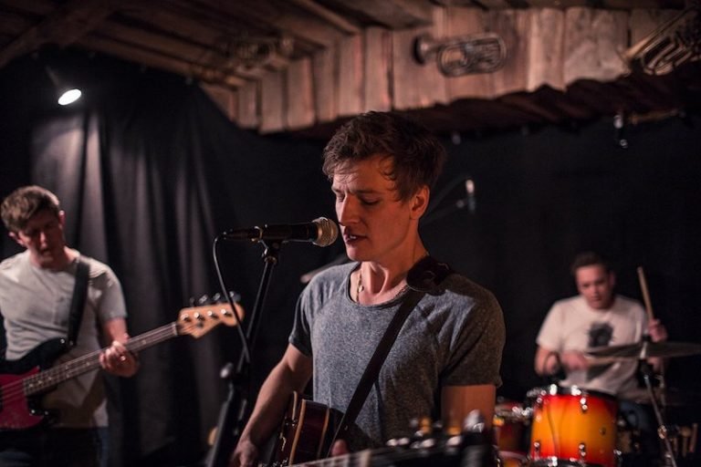 Elephalooka press photo