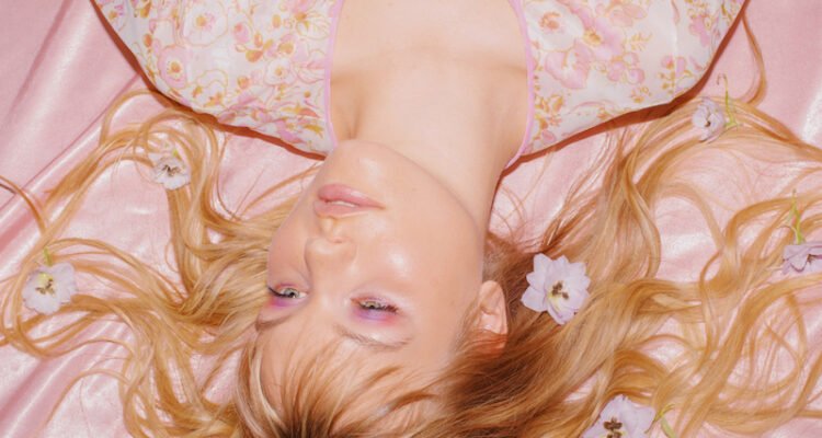 Lxandra - “Dip My Heart in Confetti” photo