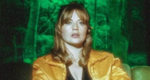 Ay Wing press photo by Steve Glashier