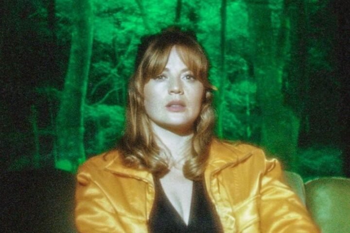 Ay Wing press photo by Steve Glashier