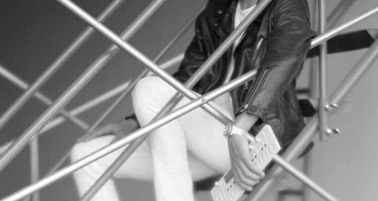 Jung Shackleton press photo