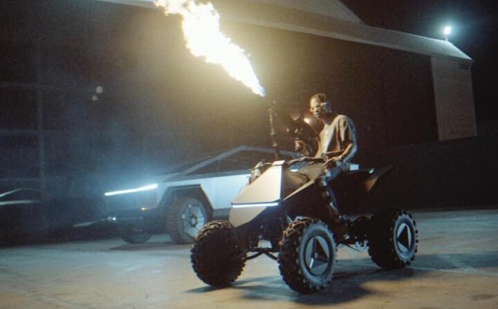 Travis Scott with flamer