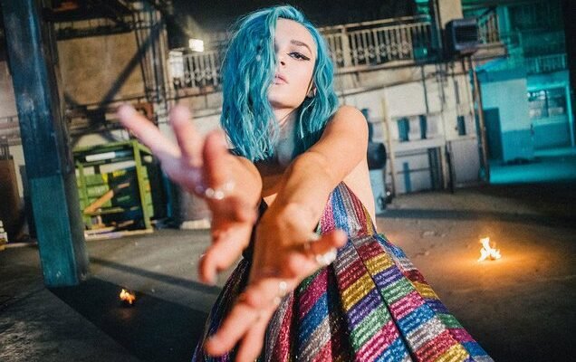 Charlotte-Lawrence press photo by David Od billboard