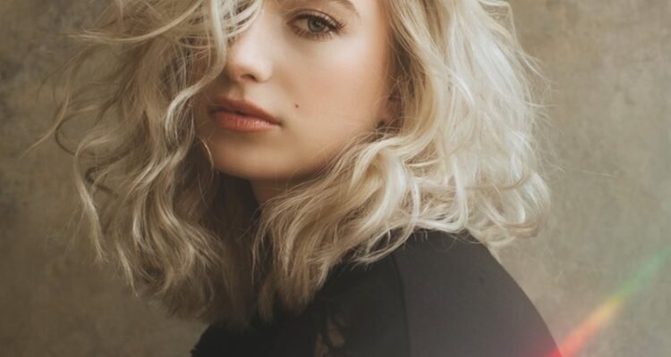 somegirlnamedanna press photo