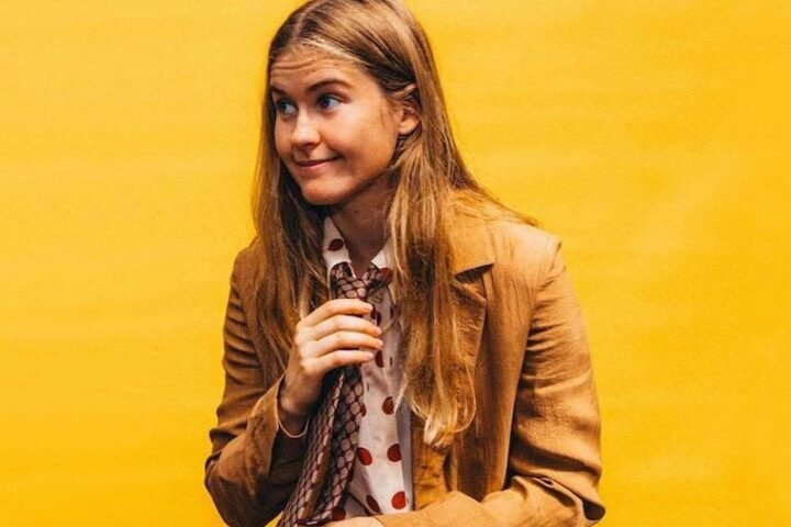 Alex the Astronaut press photo by Jess Gleeson