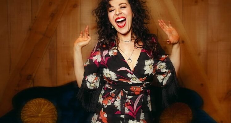 Tamara Maddalen press photo