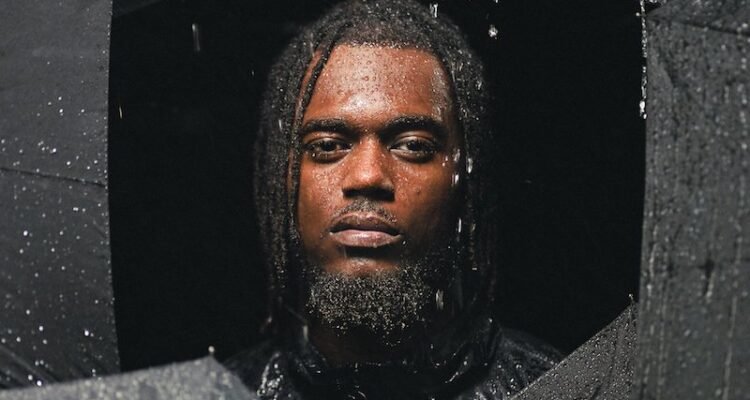 DC press photo with umbrellas