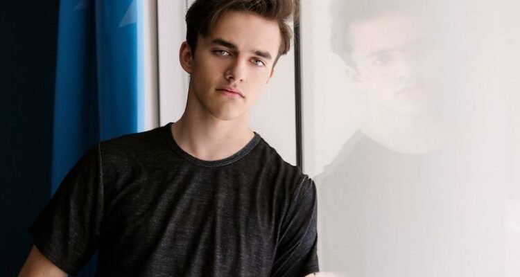 Kyle Meagher press photo by Julie Robichaud Photography