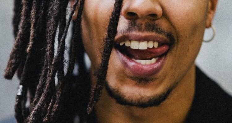 Zach Zoy press photo