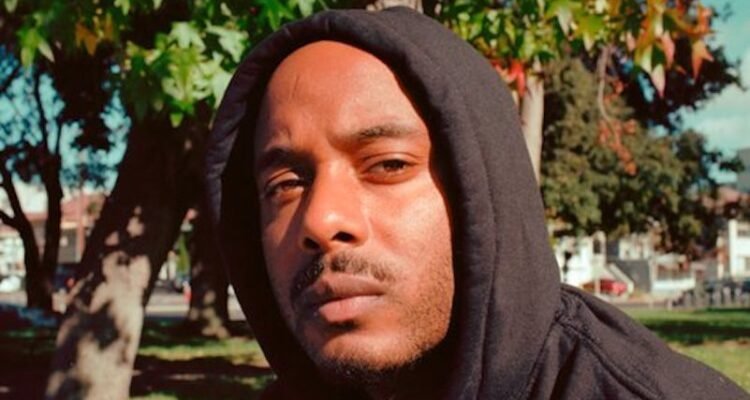 caleborate-credit-dom-gray