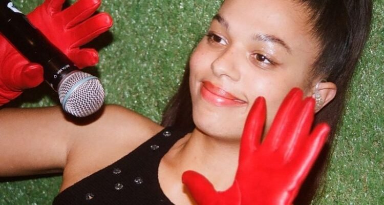 Cosima press photo by David Sessions