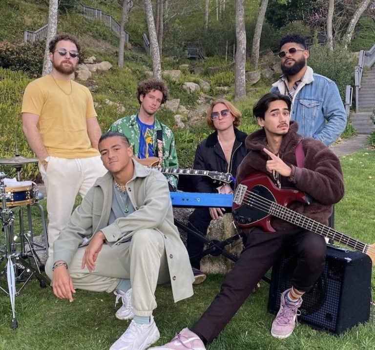 Undecided Future press photo