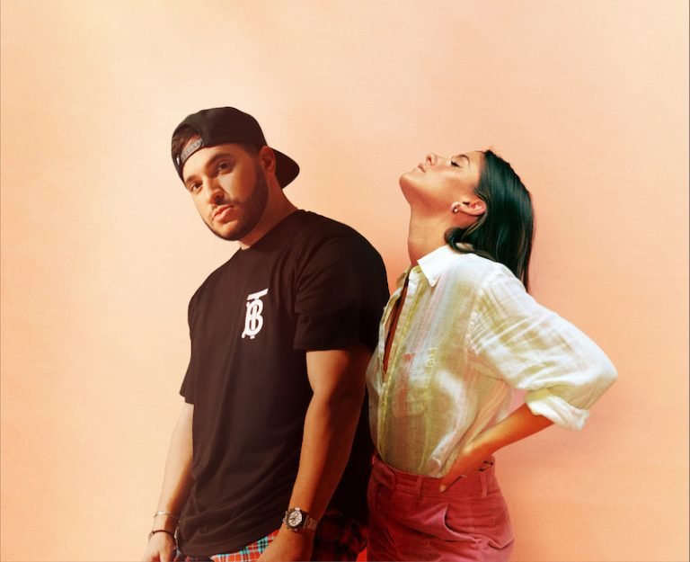 Jonas Blue & LÉON press photo