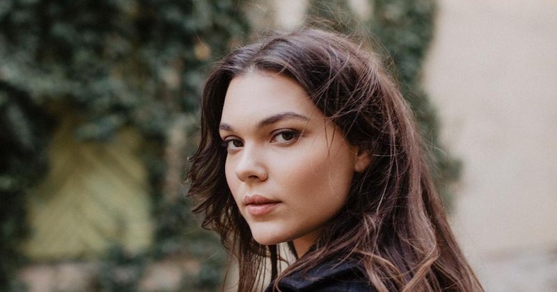 Shira releases a lovely neo-soul tune, entitled, “Wake Me Up”