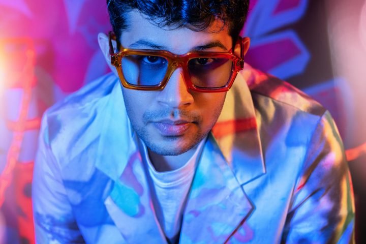 AIR APPARENT press photo