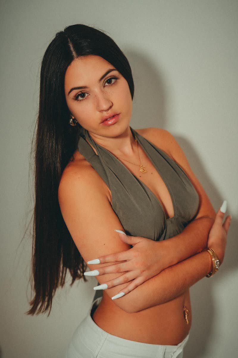 Bby Shea press photo