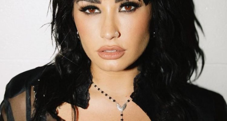 Demi Lovato press photo