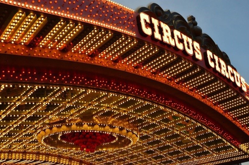 The world of casinos - and the people that inhabit it - is never not fascinating for Hollywood