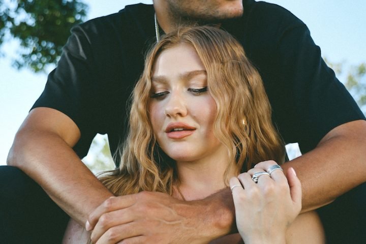 Olivia Lunny – “FIX THIS” Press Photo