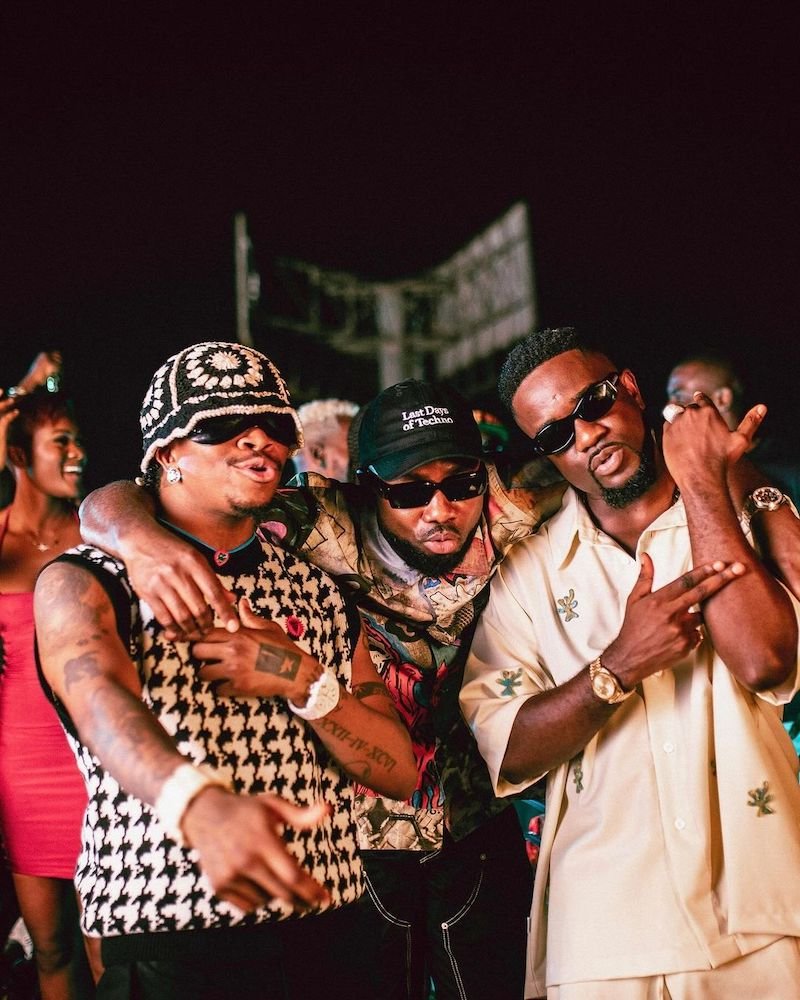 KJ Spio & Oxlade– “Undress You” video still featuring  Sarkodie