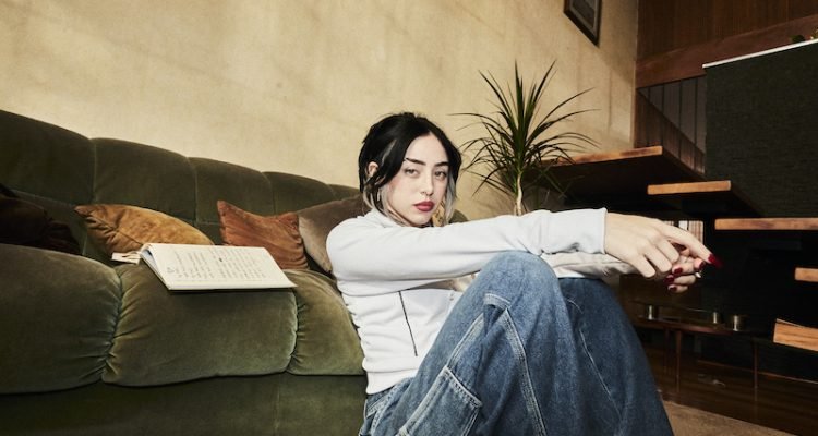 Nicki Nicole press photo