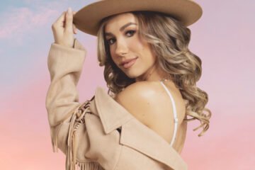 Genevieve Fisher - “Now We're Talking” press photo