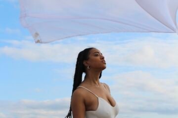 Sarah Isabella - “Higher Than Home” press photo