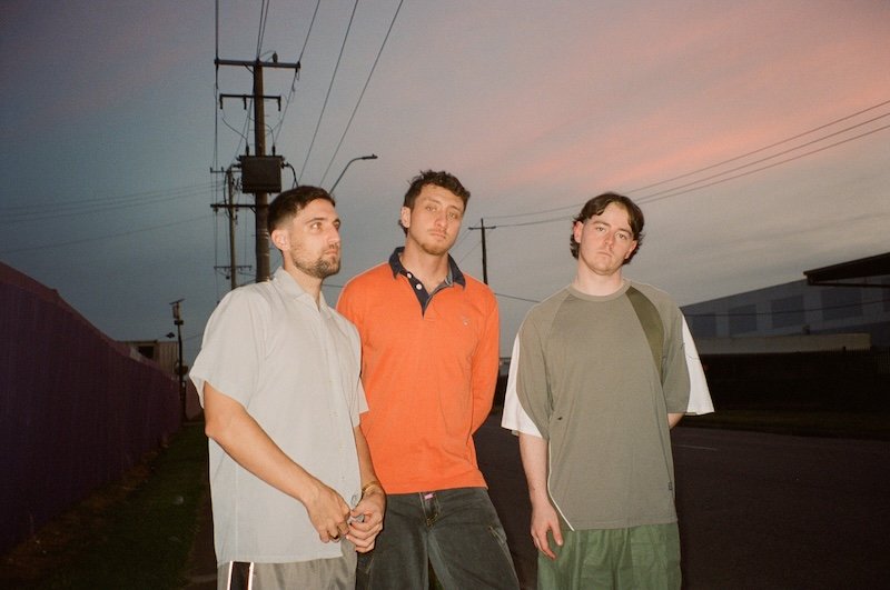 daste. – “Tide” press photo