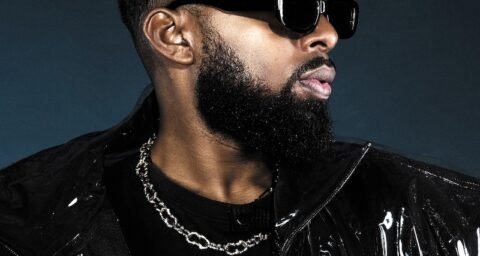 J. Eka press photo #1