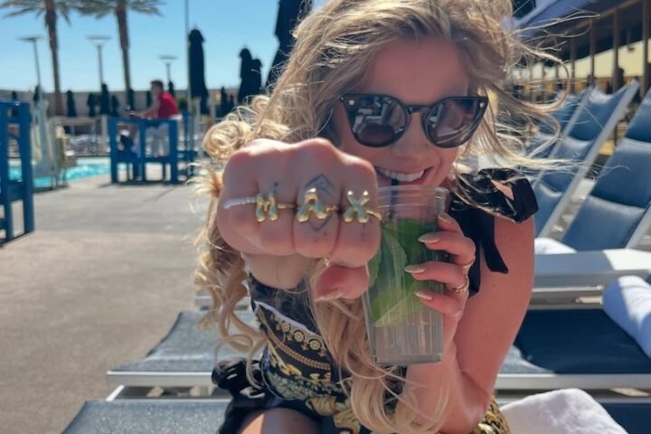 Max Rae “Dripping In Gold” press photo