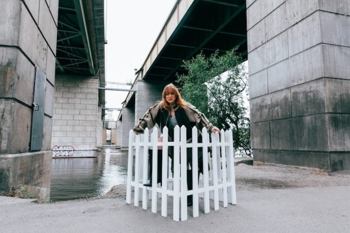 LOVA Its Alright #03 Press Photo by Lamia Karic Studio Forgatmigej 14