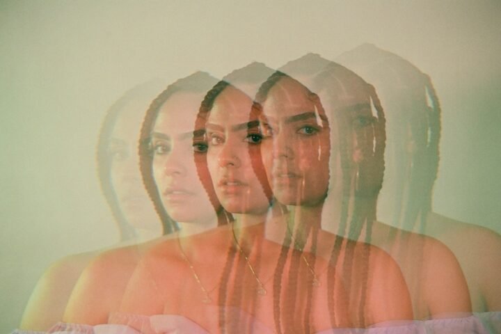 Mona Luna press photo