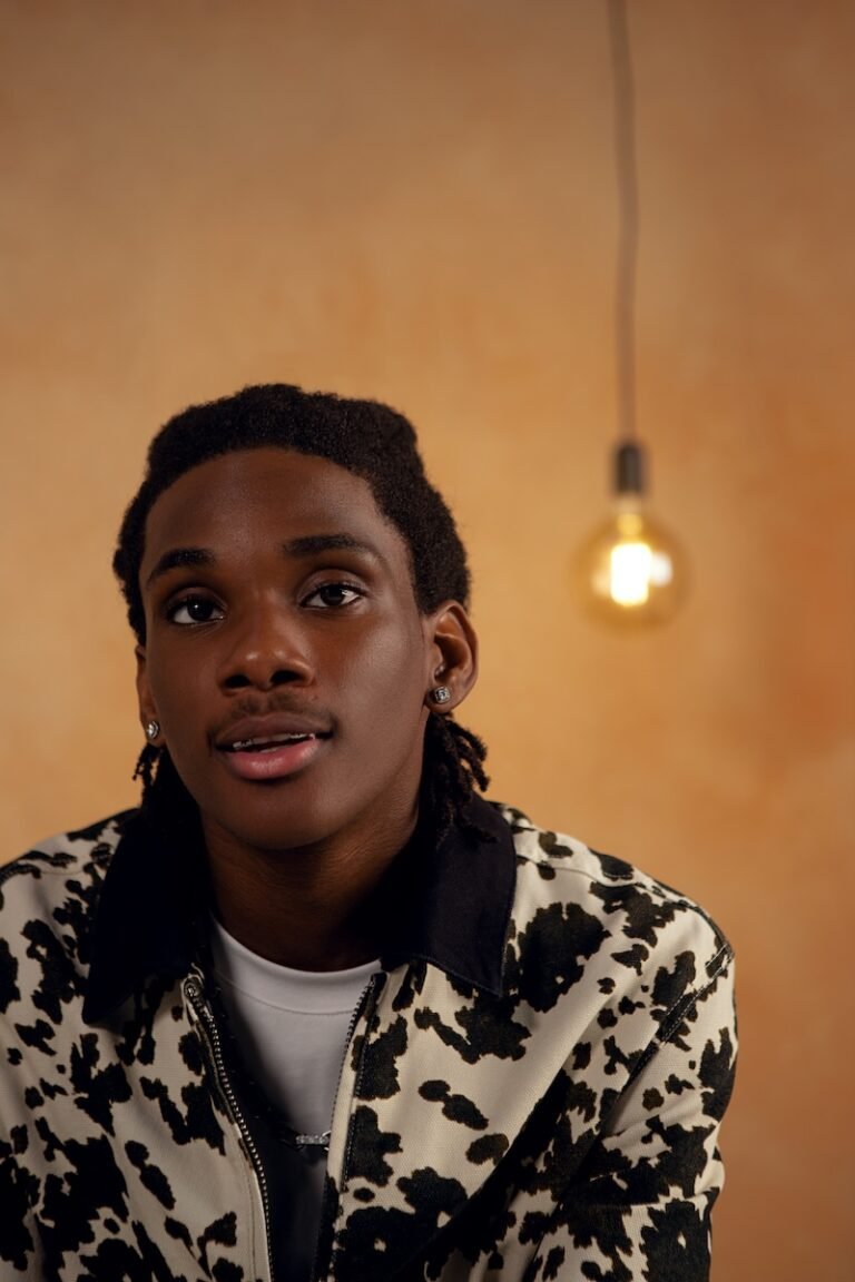 Taves W2Y press photo #2