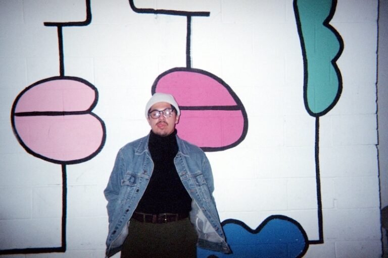 davey fake to me press photo #1