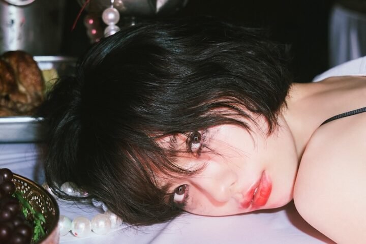 NANA Daylight MV photo