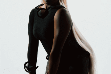 Theodora MEGA BBL press photo