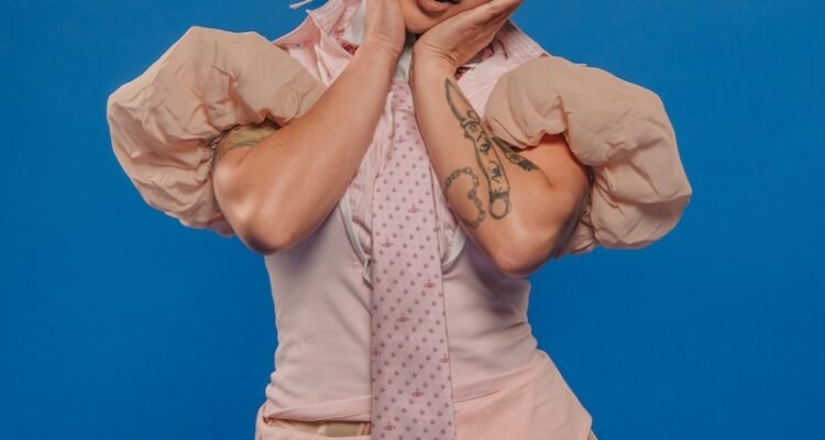 SAILORR VEVO DSCVR press photo